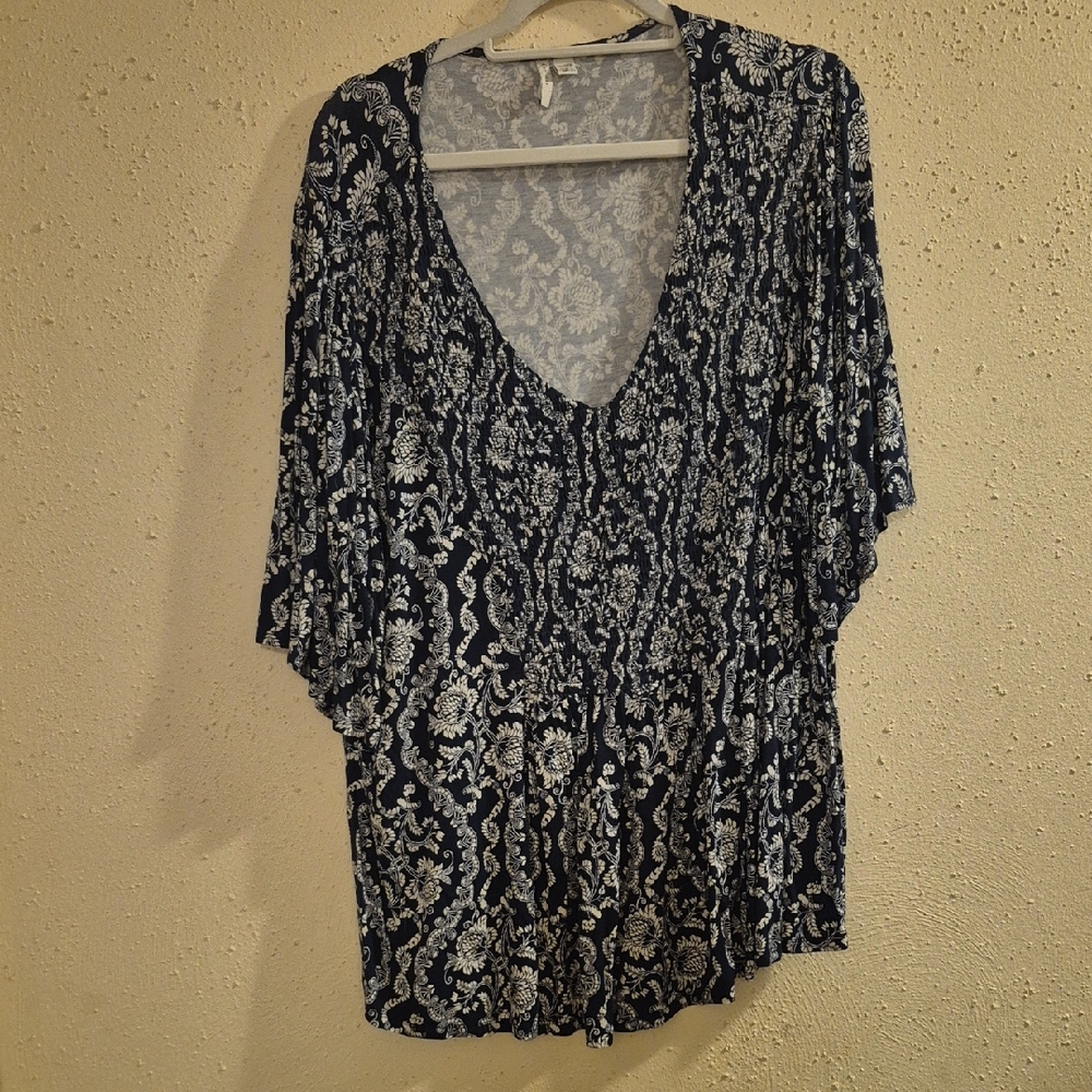 Lane Bryant Navy and White Patterned Blouse